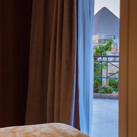 King Khufu Pyramids View Hotel Kafret el-Gabal Room photo